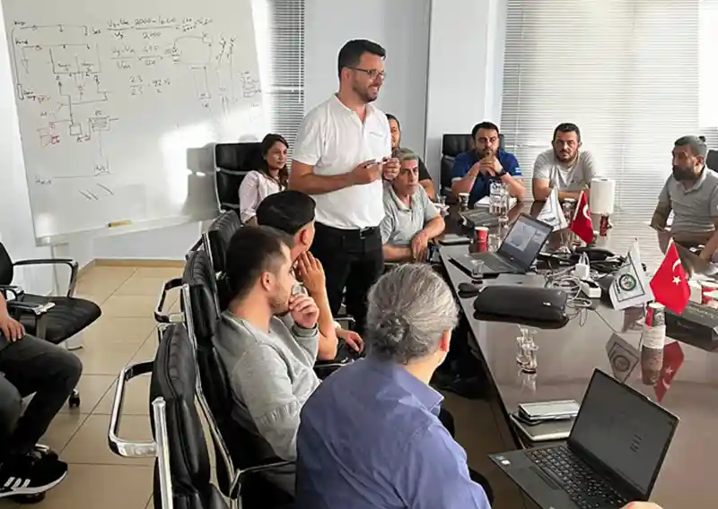 Kadant Johnson Europe B.V. provides a dedicated training program for tissue machine operators